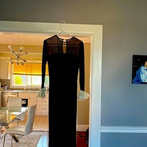 Beautiful dress to wear to a formal event!